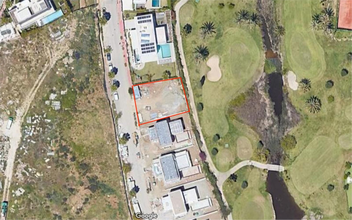 Plot for Sale in El Paraiso