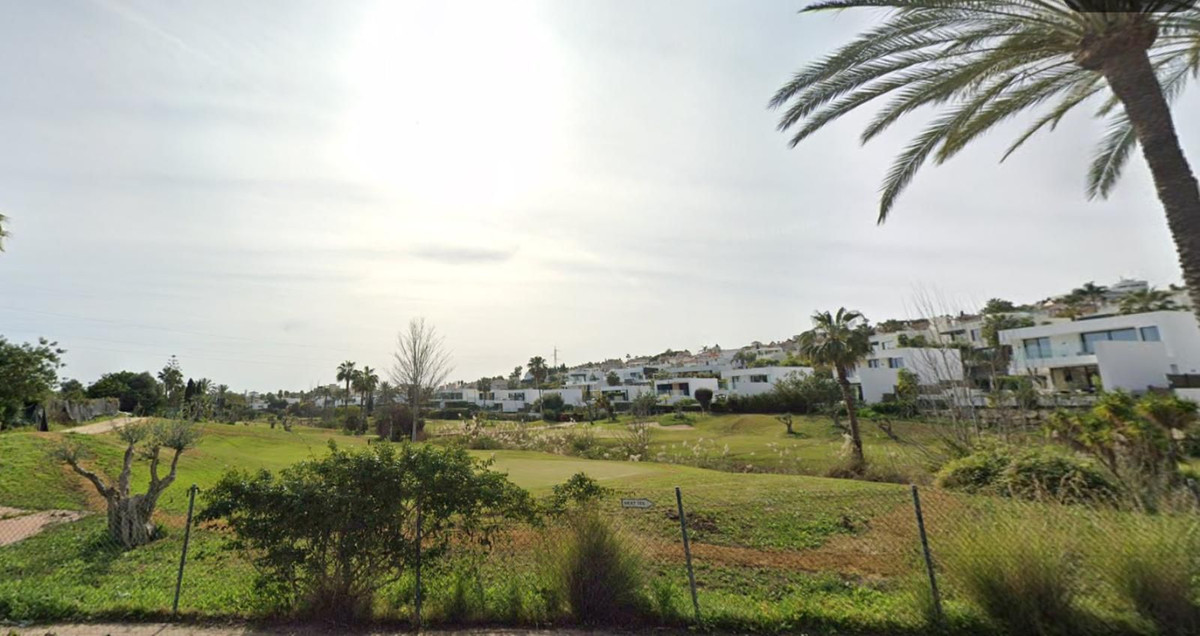 Plot for Sale in El Paraiso — 3