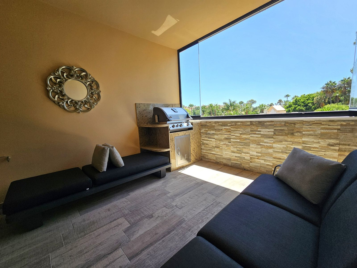 3 Bedroom Apartment for Sale in Puerto Banús — 9