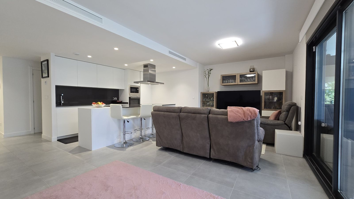 3 Bedroom Apartment for Sale in New Golden Mile — 4