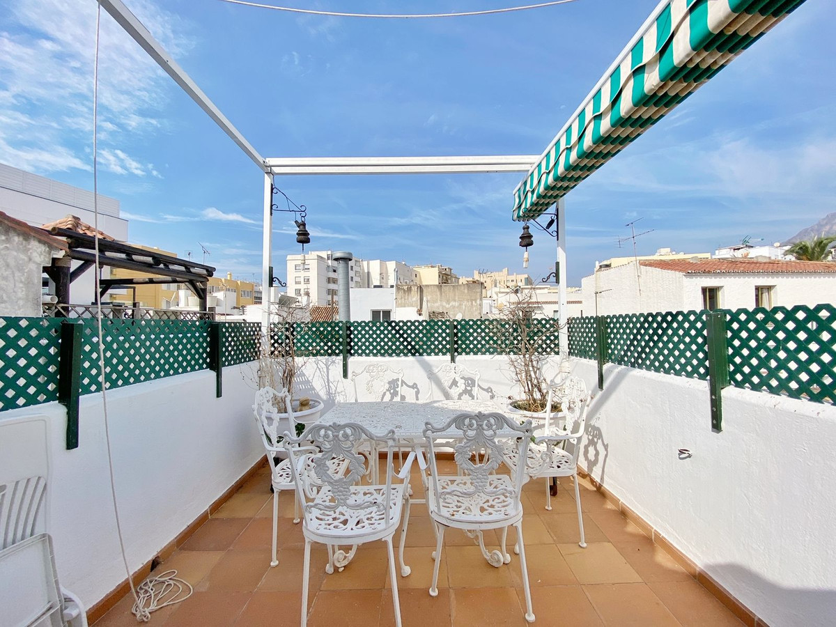 3 Bedroom Apartment for Sale in Marbella — 3