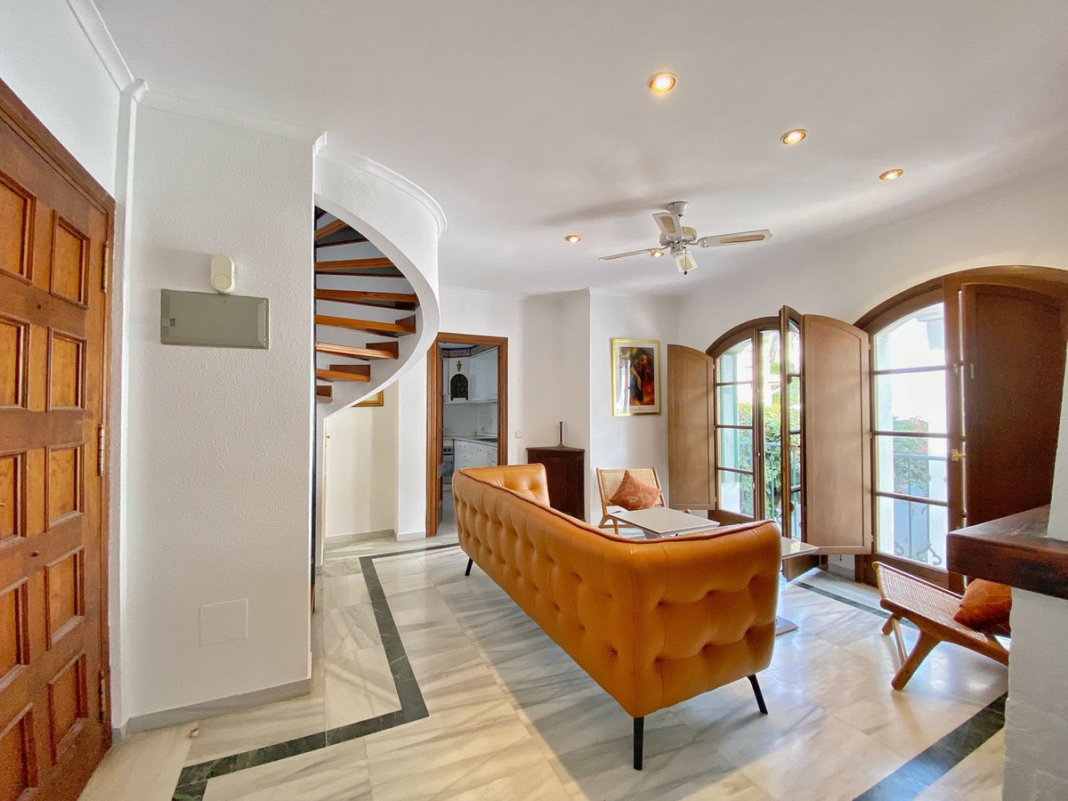 3 Bedroom Apartment for Sale in Marbella — 6