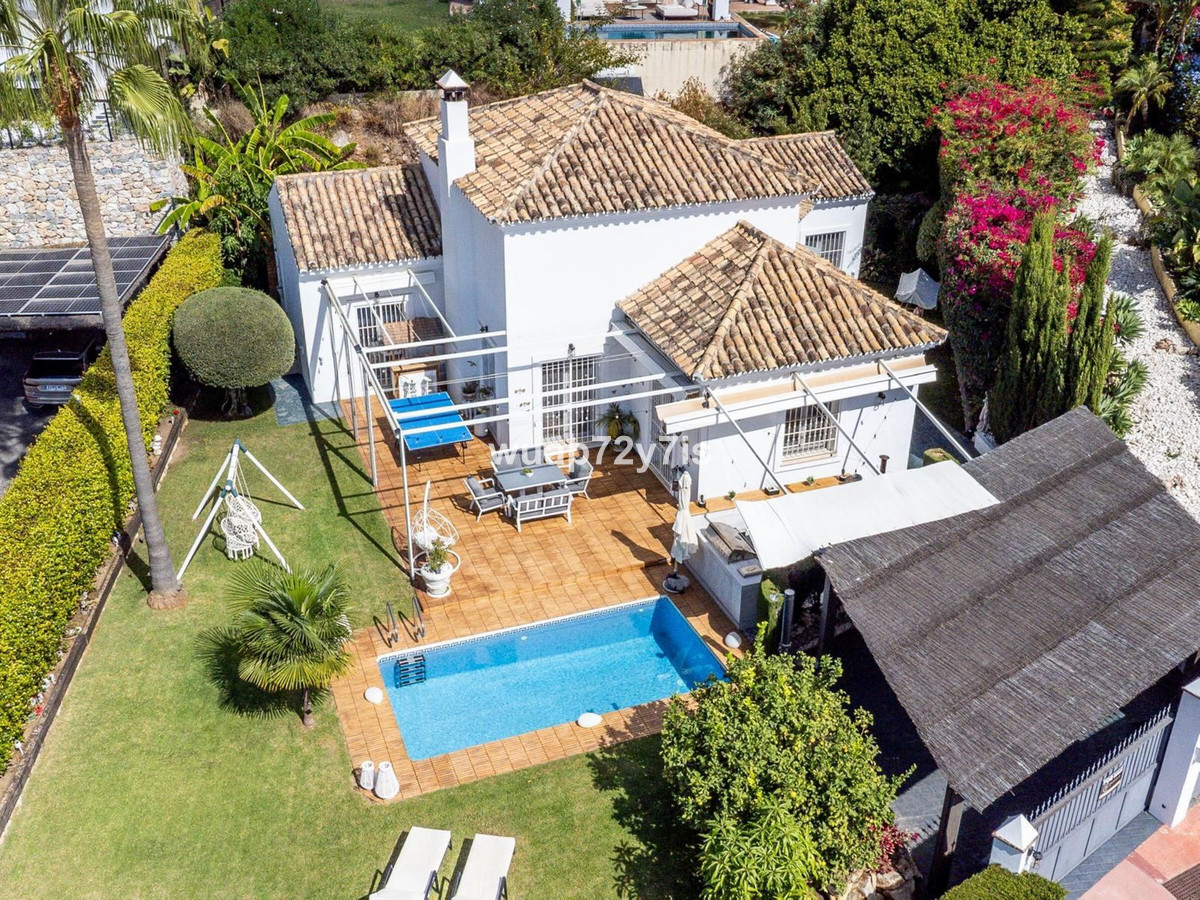 4 Bedroom Villa for Sale in Istán