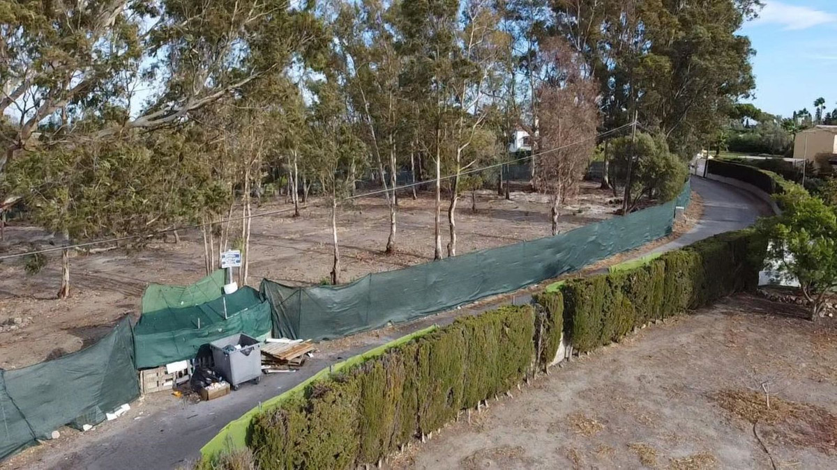 Plot for Sale in Estepona — 4