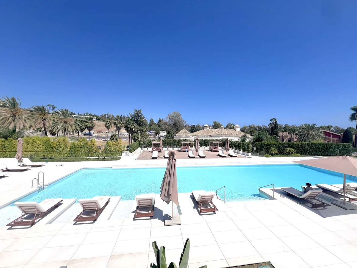 5 Bedroom Apartment for Sale in The Golden Mile — 2