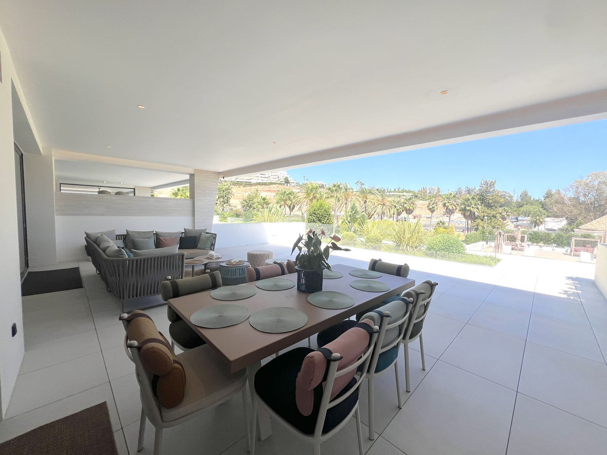 5 Bedroom Apartment for Sale in The Golden Mile — 7