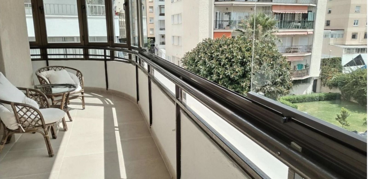 3 Bedroom Apartment for Sale in Marbella — 9