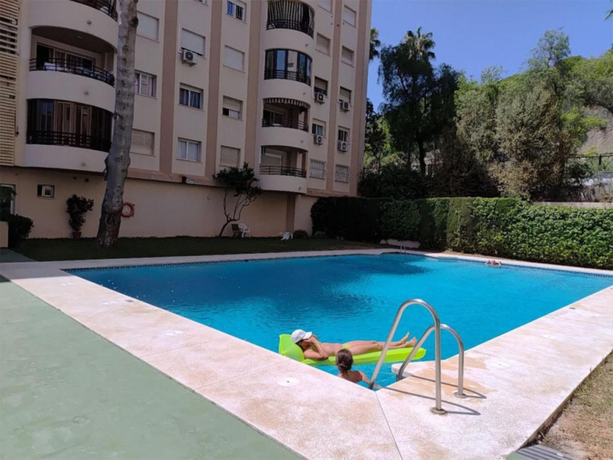 4 Bedroom Apartment for Sale in Marbella