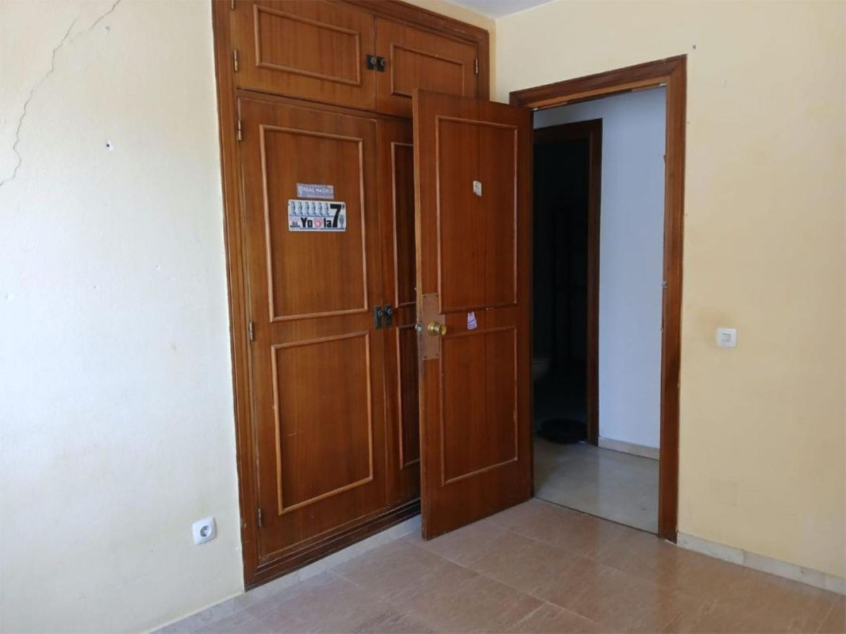 4 Bedroom Apartment for Sale in Marbella — 5