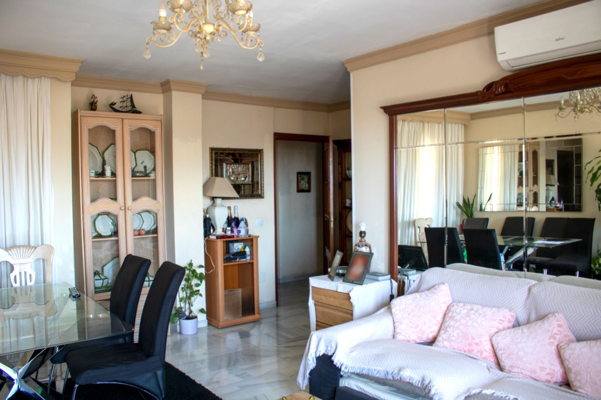 4 Bedroom Apartment for Sale in San Pedro de Alcántara — 3