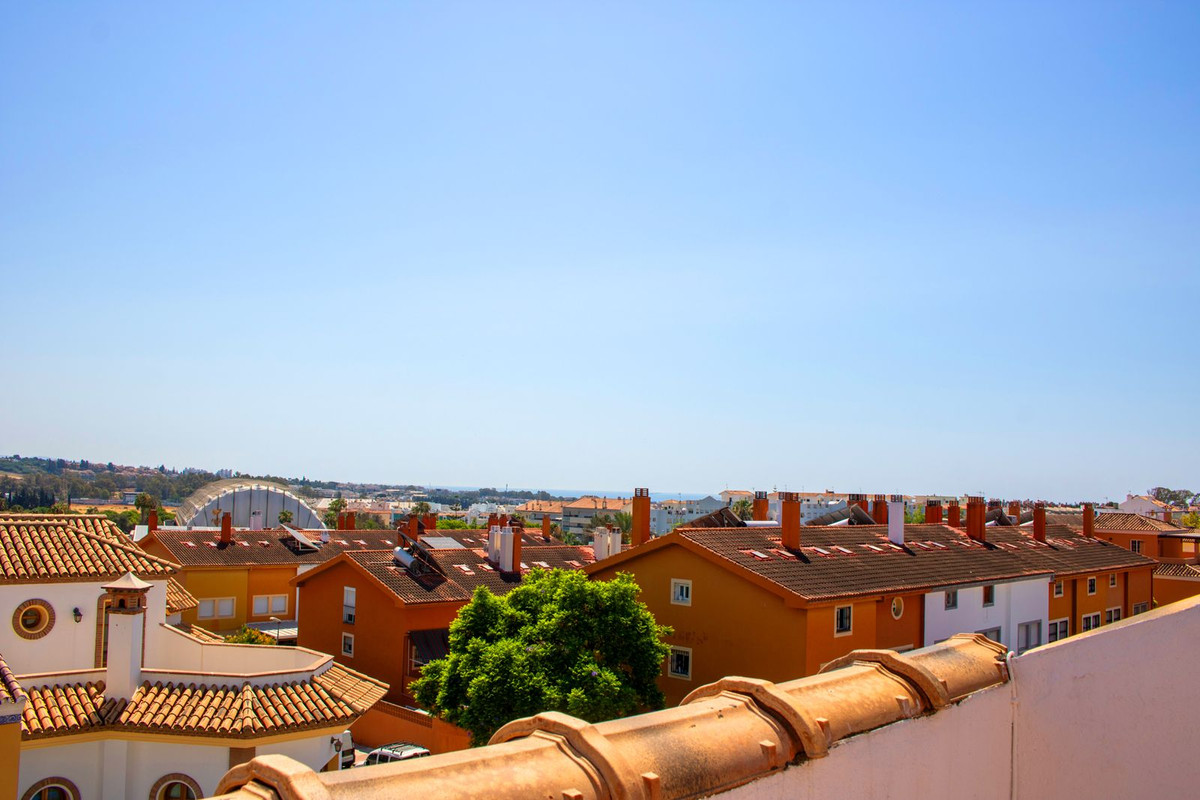 4 Bedroom Apartment for Sale in San Pedro de Alcántara — 6