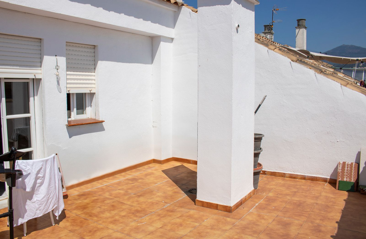 4 Bedroom Apartment for Sale in San Pedro de Alcántara — 7