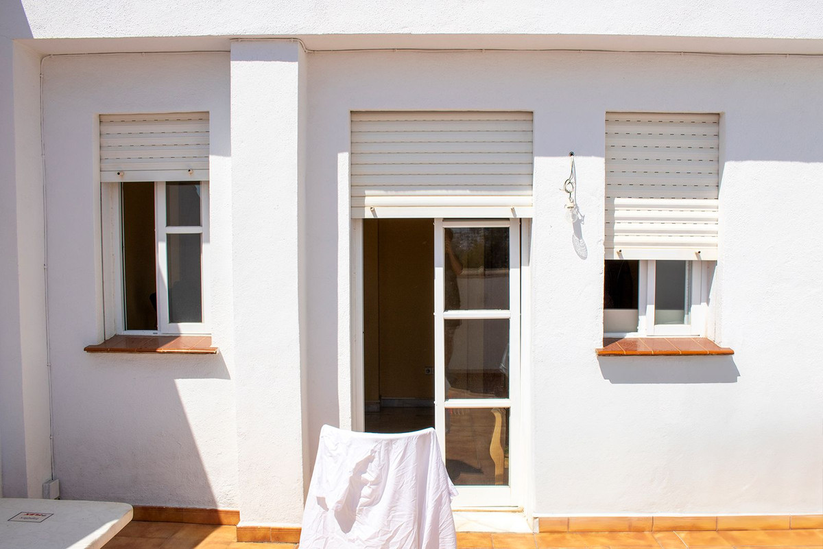 4 Bedroom Apartment for Sale in San Pedro de Alcántara — 9