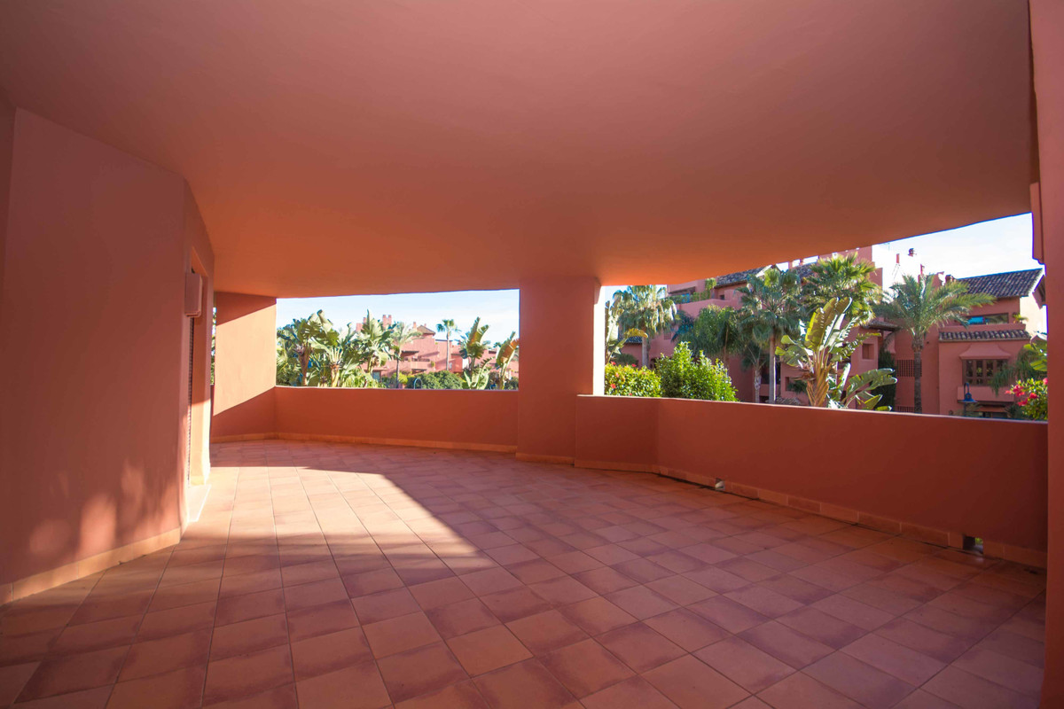 4 Bedroom Apartment for Sale in New Golden Mile — view 16