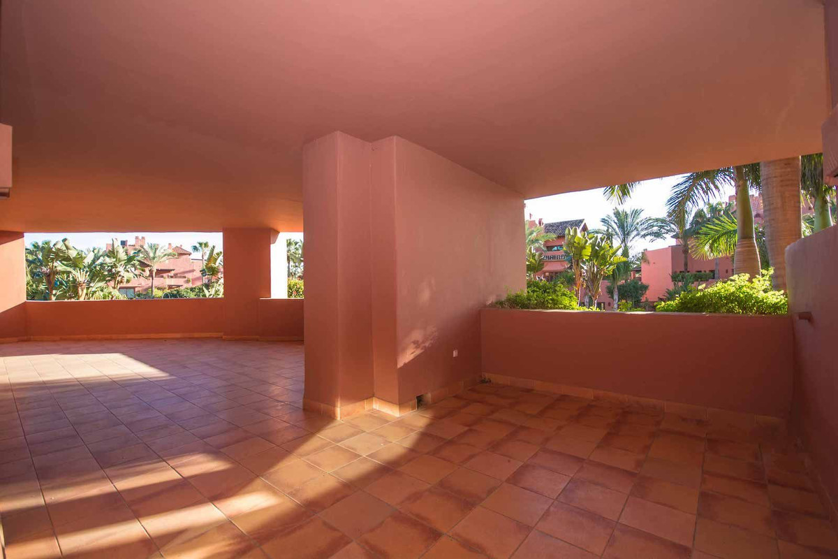4 Bedroom Apartment for Sale in New Golden Mile — view 17