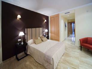 4 Bedroom Apartment for Sale in New Golden Mile — 6