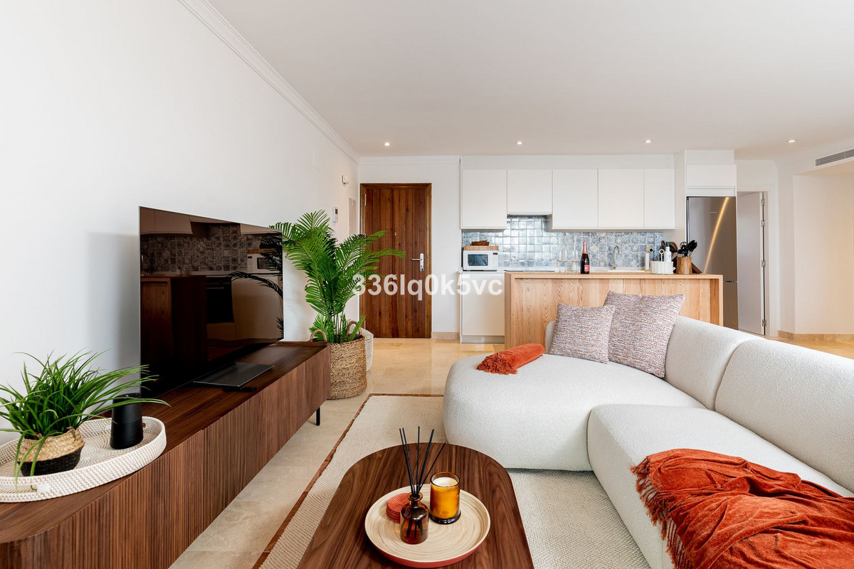 3 Bedroom Apartment for Sale in Benahavís — 5