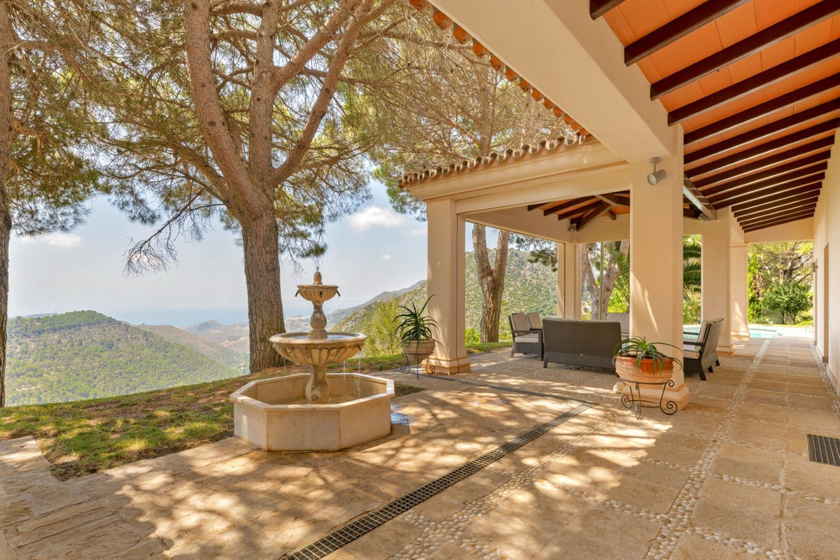 9 Bedroom Villa for Sale in Ojén — view 18