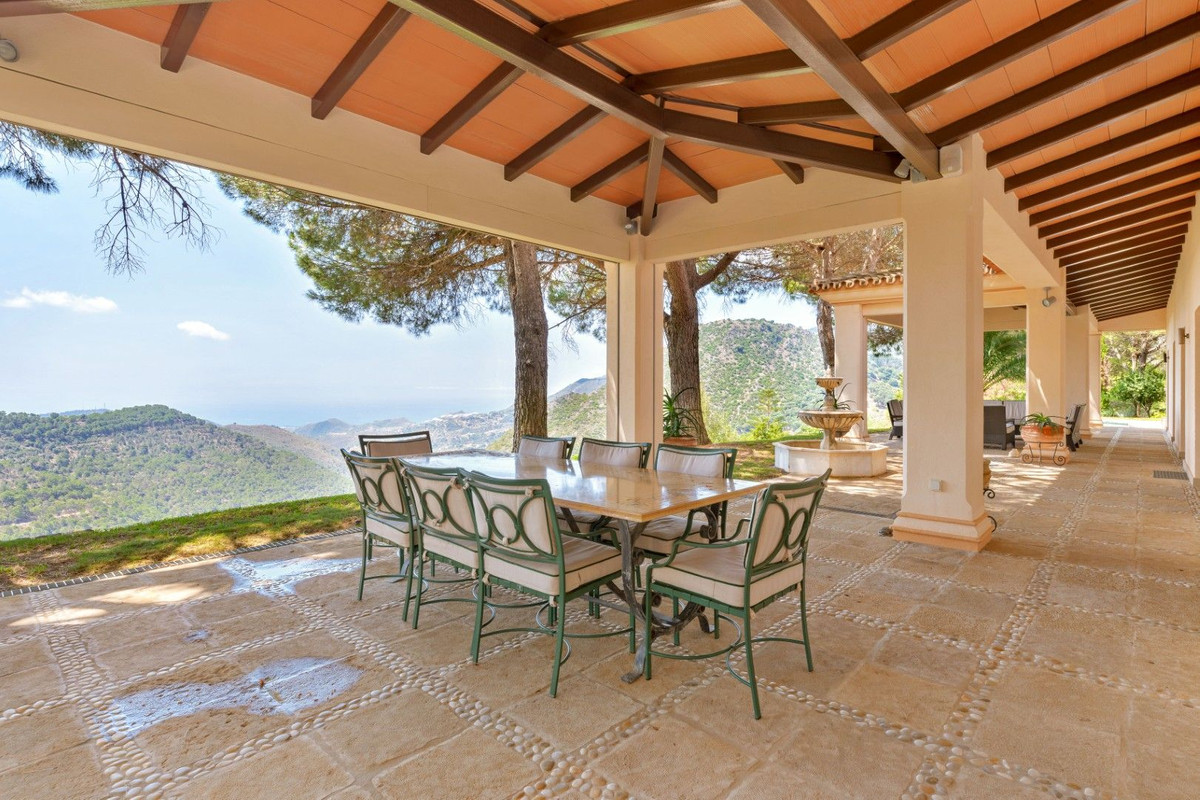 9 Bedroom Villa for Sale in Ojén — 4