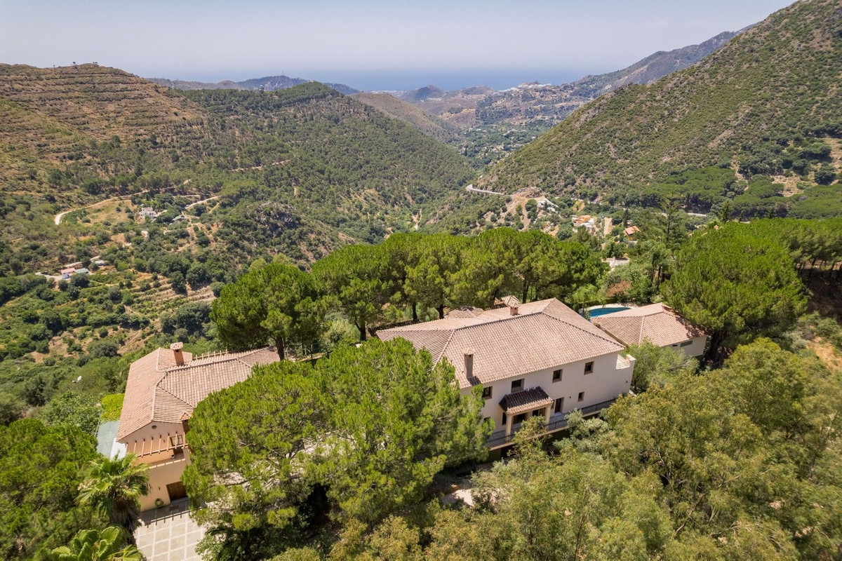 9 Bedroom Villa for Sale in Ojén — 7