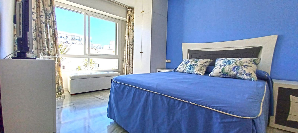 2 Bedroom Apartment for Sale in Marbella — 9
