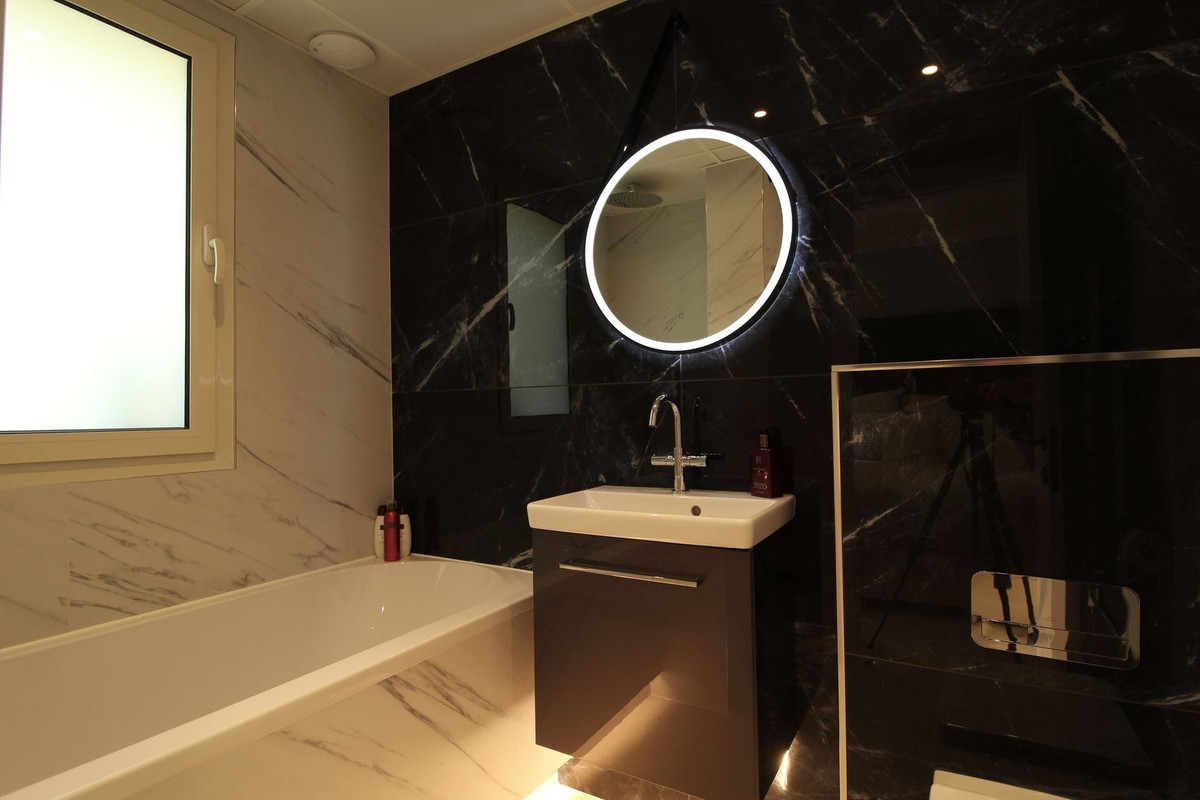 3 Bedroom Apartment for Sale in Sierra Blanca — view 12