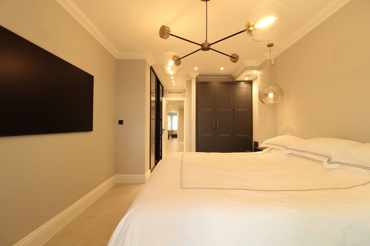 3 Bedroom Apartment for Sale in Sierra Blanca — view 13