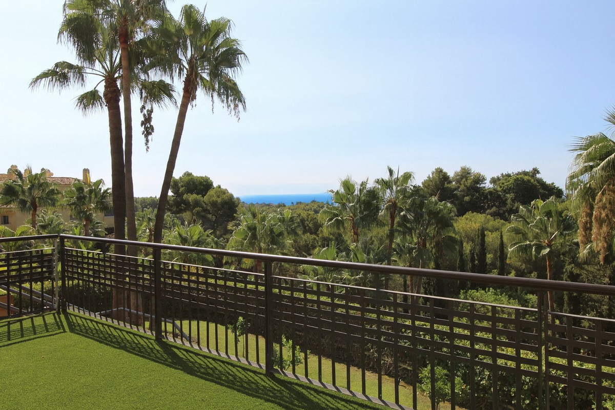 3 Bedroom Apartment for Sale in Sierra Blanca — 4