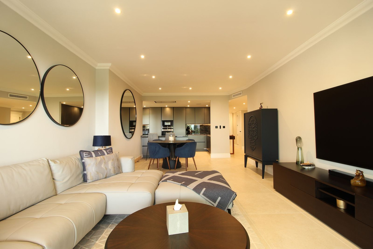 3 Bedroom Apartment for Sale in Sierra Blanca — 8