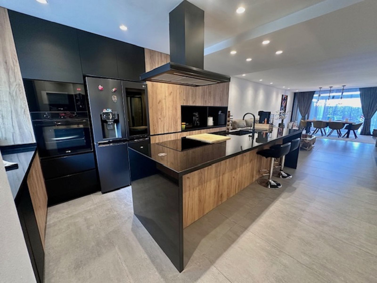2 Bedroom Apartment for Sale in Estepona — 7