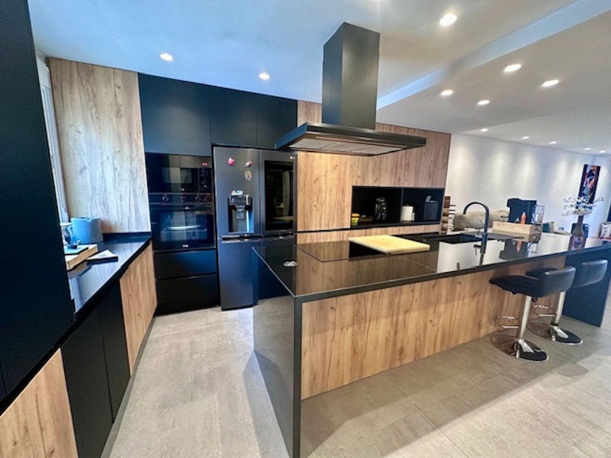 2 Bedroom Apartment for Sale in Estepona — 9