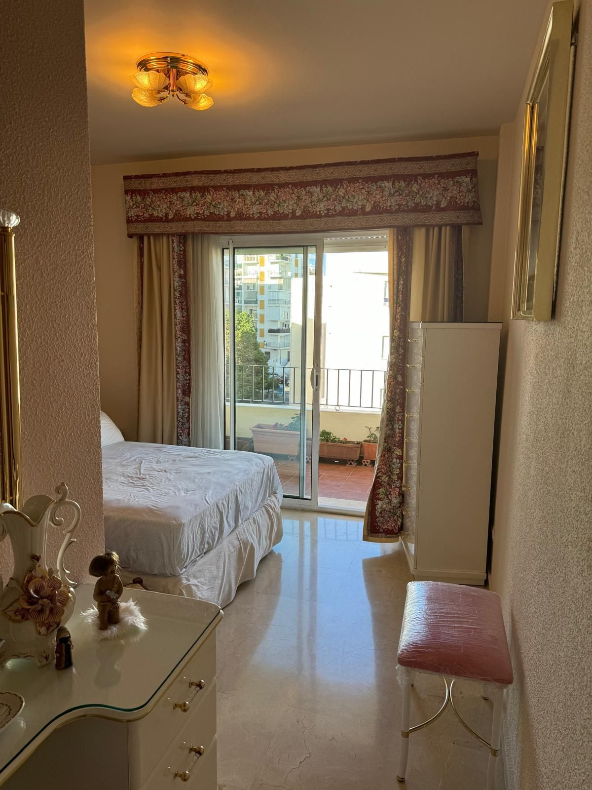 3 Bedroom Apartment for Sale in Estepona — 4