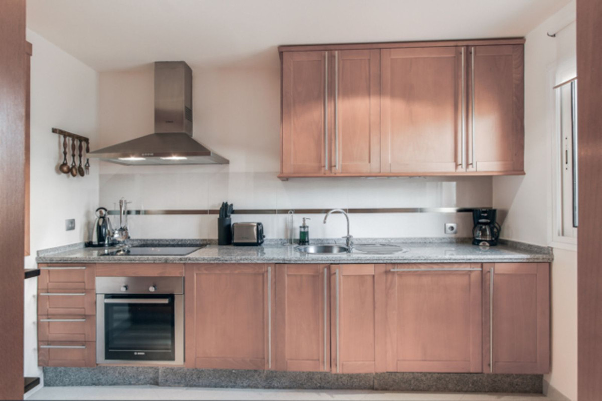 2 Bedroom Apartment for Sale in Nueva Andalucía — view 11