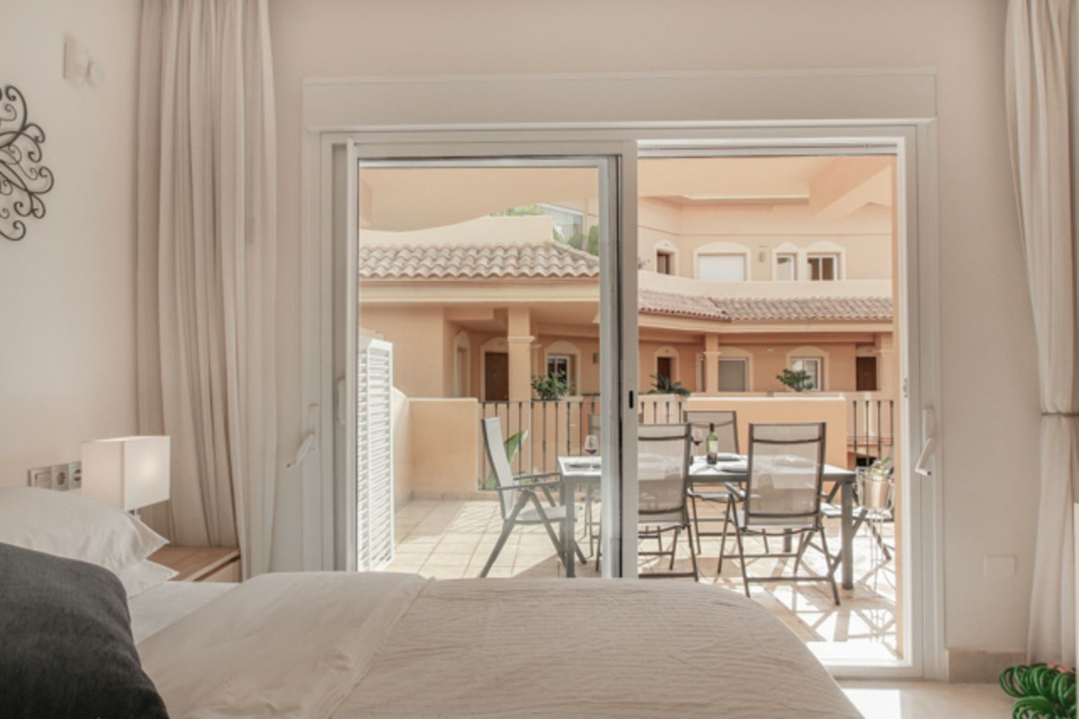 2 Bedroom Apartment for Sale in Nueva Andalucía — view 19