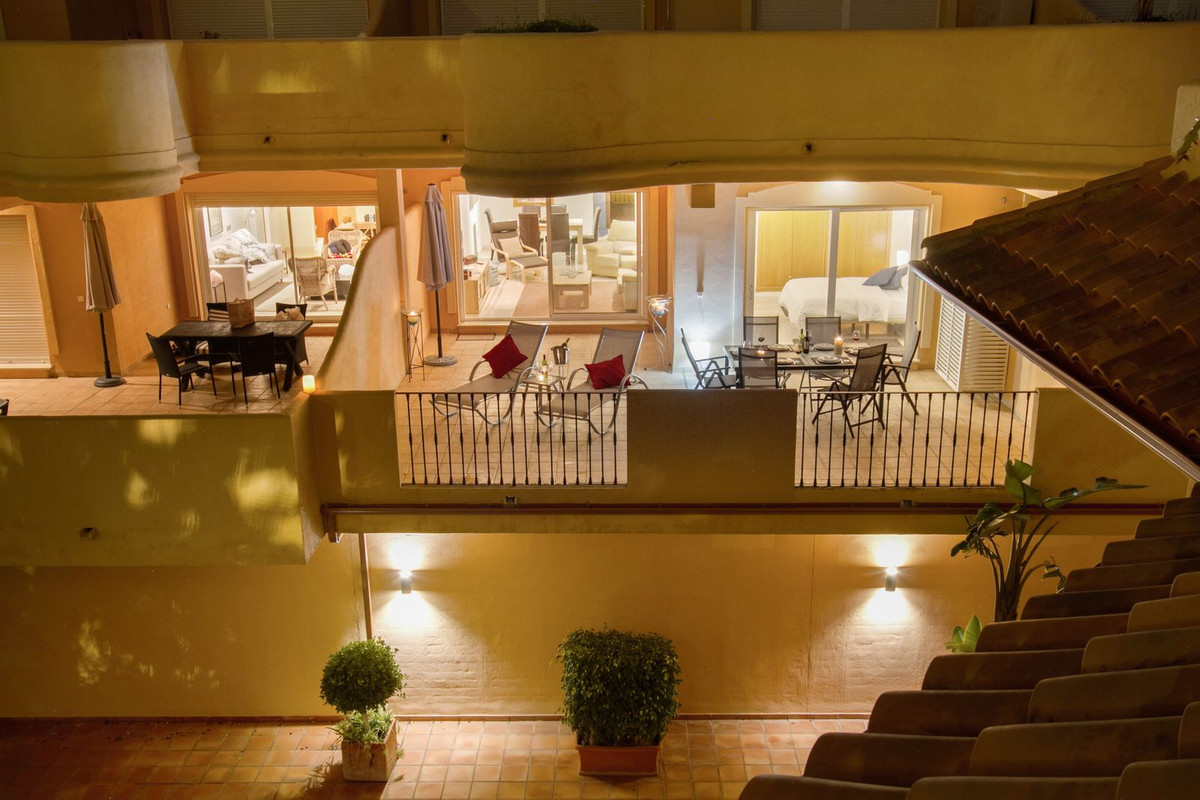 2 Bedroom Apartment for Sale in Nueva Andalucía — view 5