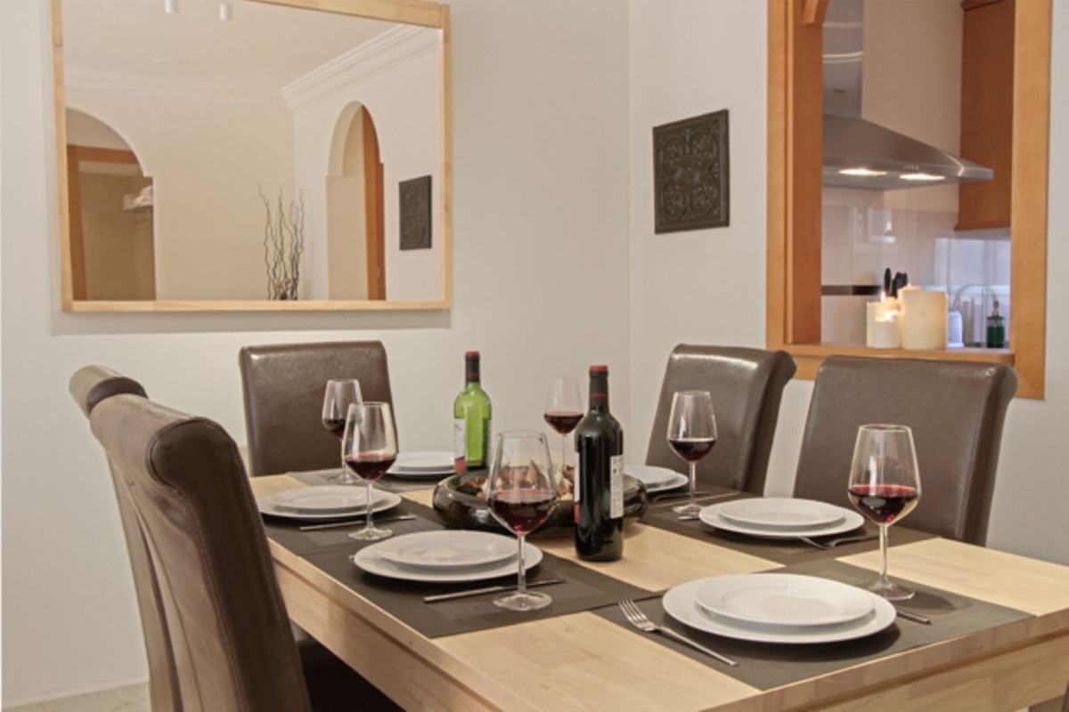 2 Bedroom Apartment for Sale in Nueva Andalucía — view 7