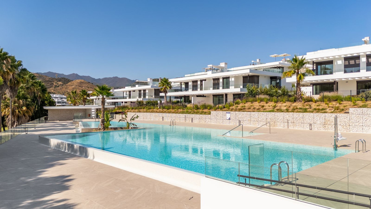 2 Bedroom Apartment for Sale in Marbella — 2