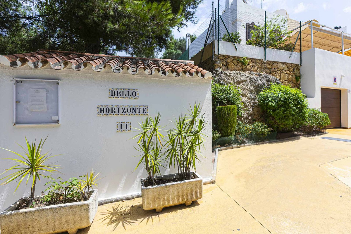 4 Bedroom Villa for Sale in Marbella — 2
