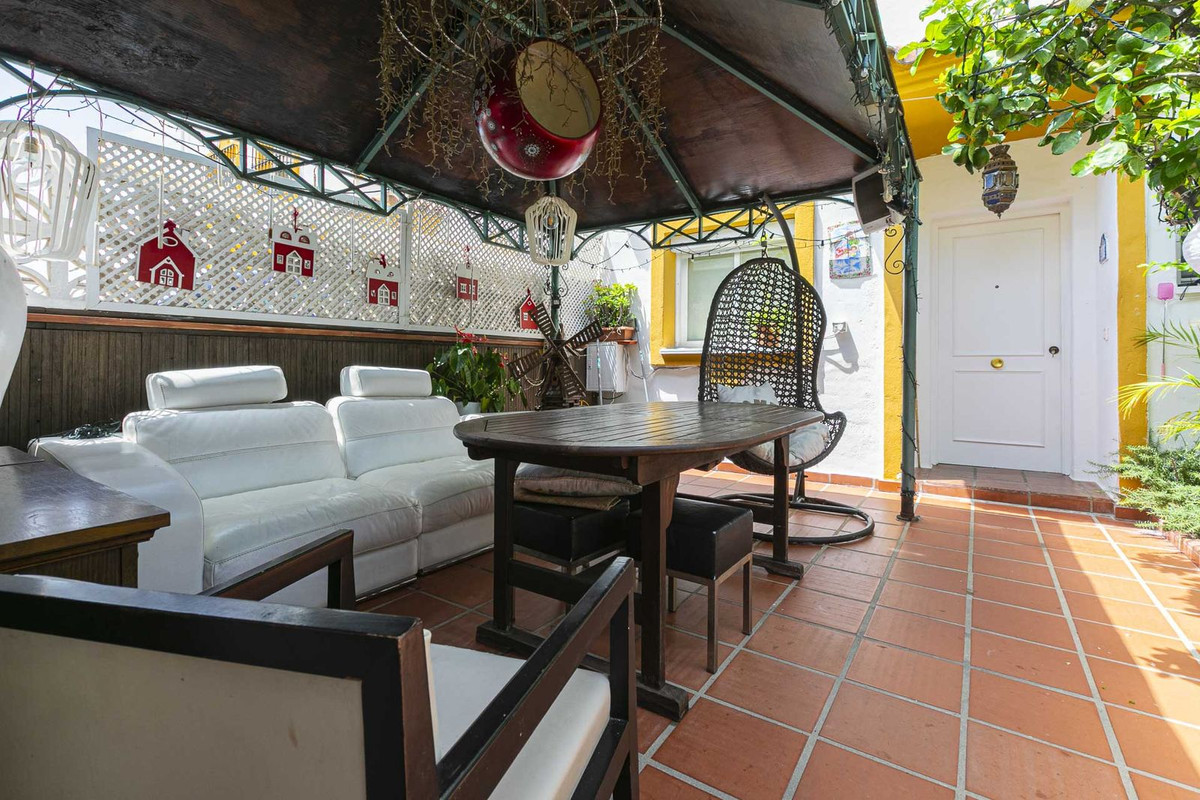 4 Bedroom Villa for Sale in Marbella — 7