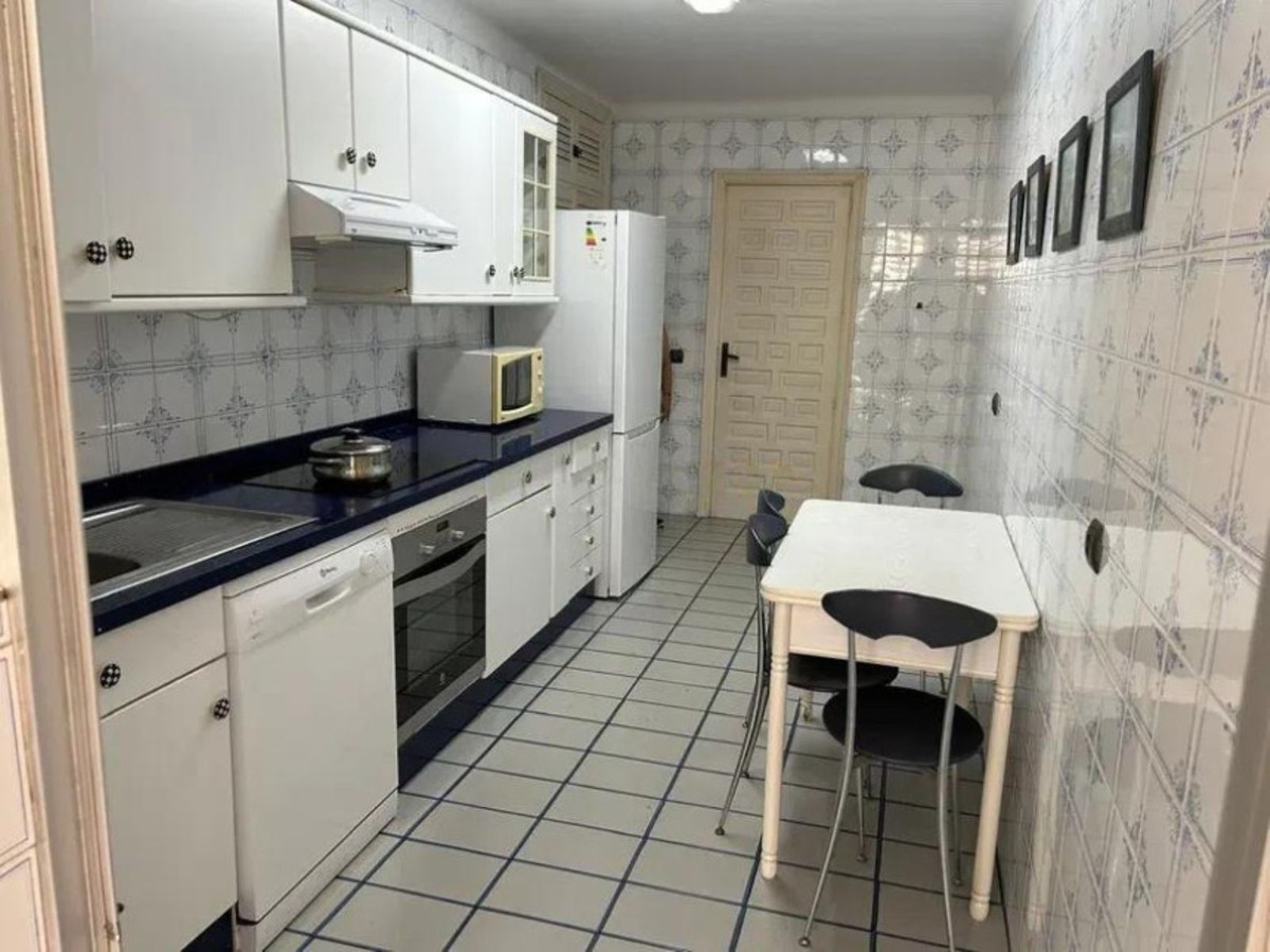 3 Bedroom Apartment for Sale in Marbella — 4