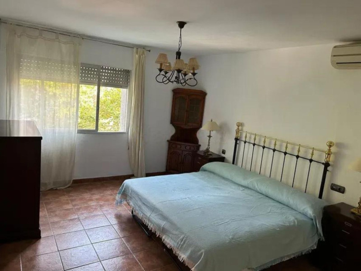 3 Bedroom Apartment for Sale in Marbella — 5