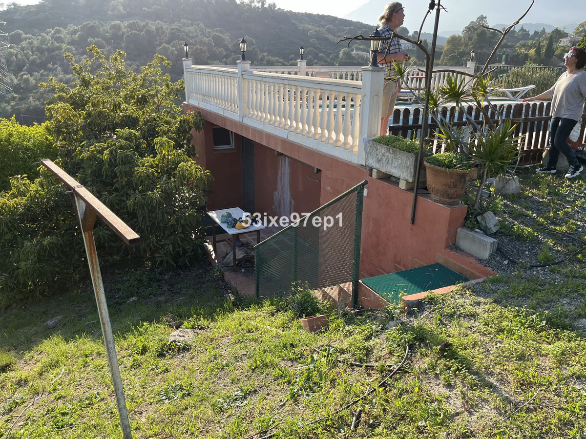 3 Bedroom Villa for Sale in Estepona — view 11