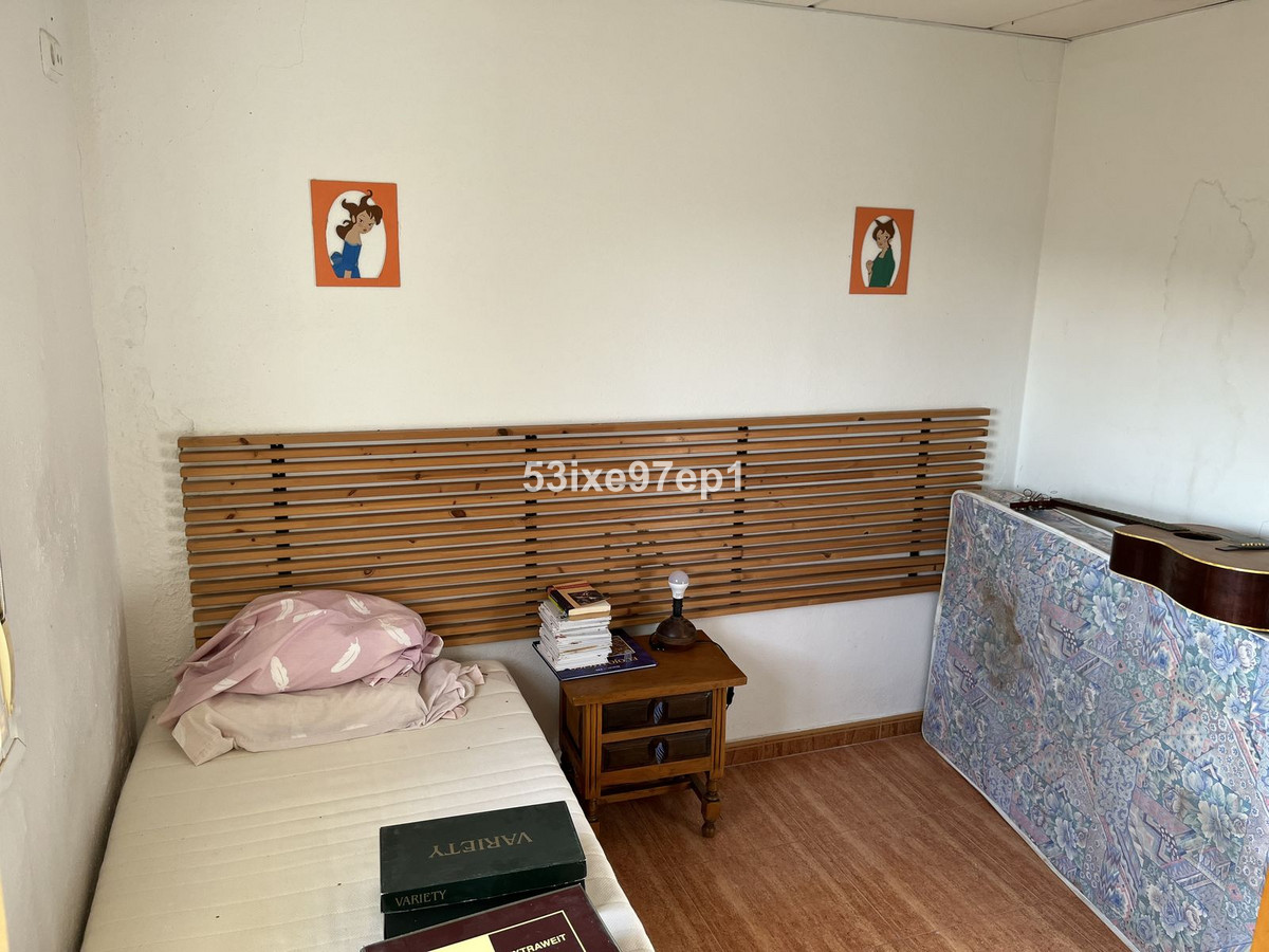 3 Bedroom Villa for Sale in Estepona — view 16