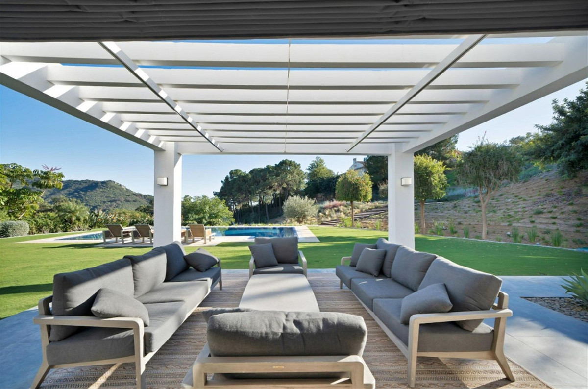 4 Bedroom Villa for Sale in Benahavís — 9