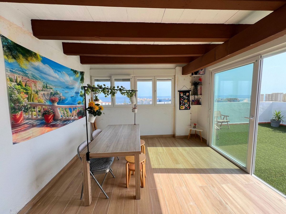 3 Bedroom Apartment for Sale in Estepona