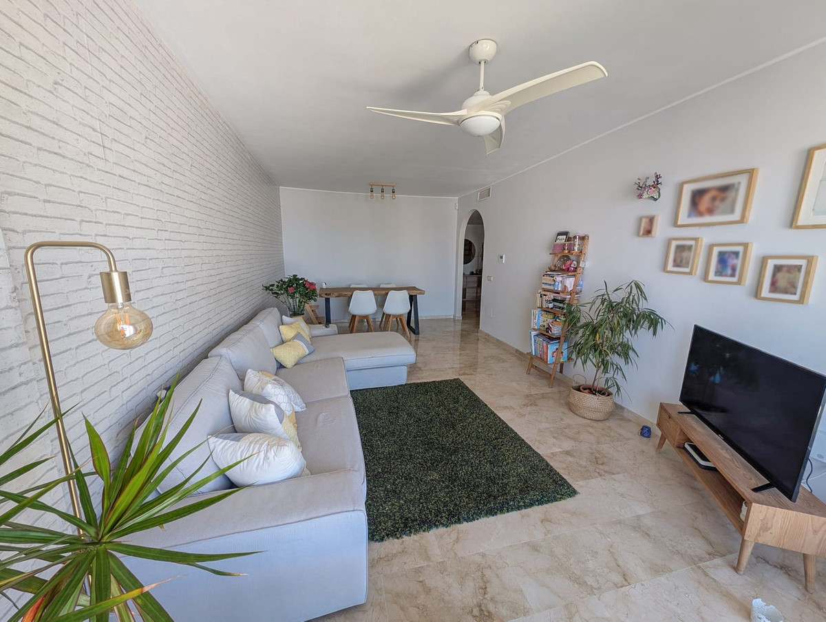 3 Bedroom Apartment for Sale in Estepona — 6