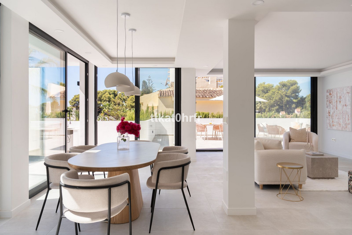 3 Bedroom Villa for Sale in Nueva Andalucía — 2
