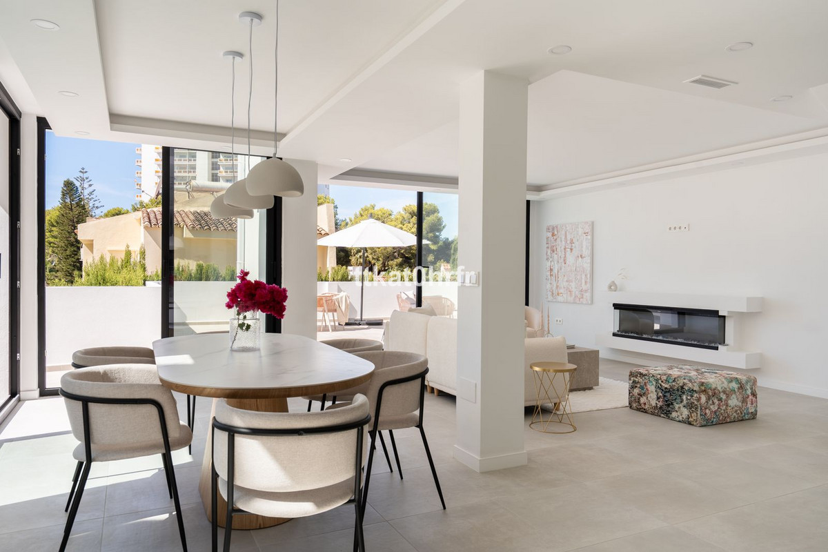 3 Bedroom Villa for Sale in Nueva Andalucía — 5