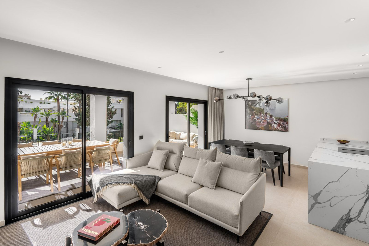 3 Bedroom Apartment for Sale in Nueva Andalucía — 8