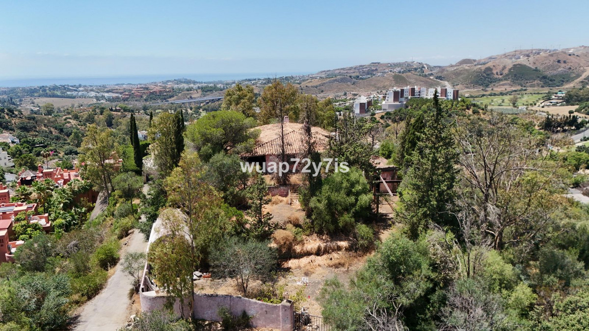 Plot for Sale in Los Almendros — 2